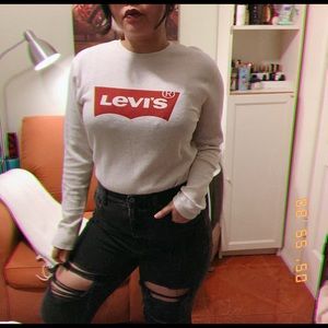Levi’s Logo Cream Long Sleeve Top size M